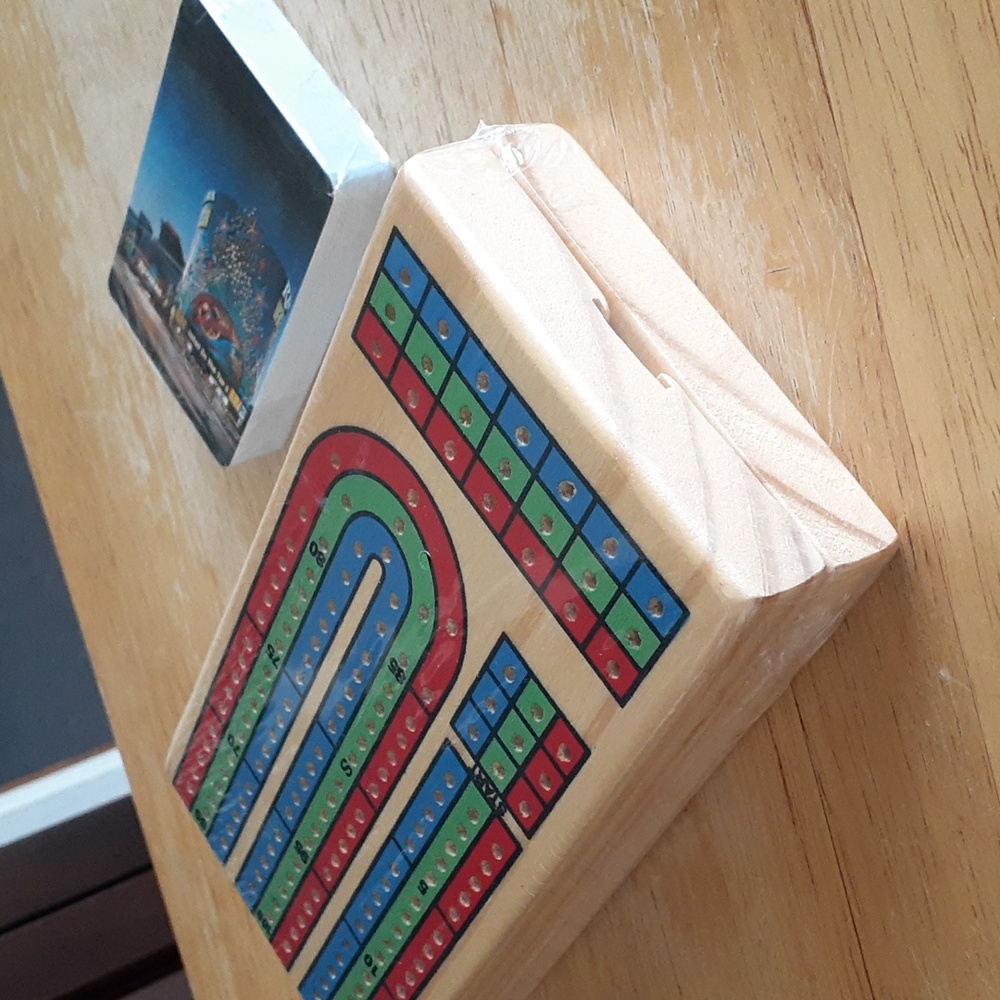 Wooden Cribbage Board Game Set with Cards FF127 - Picture 4 of 5